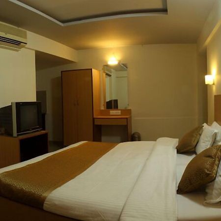 Hotel Ace Residency Mumbai Exterior photo
