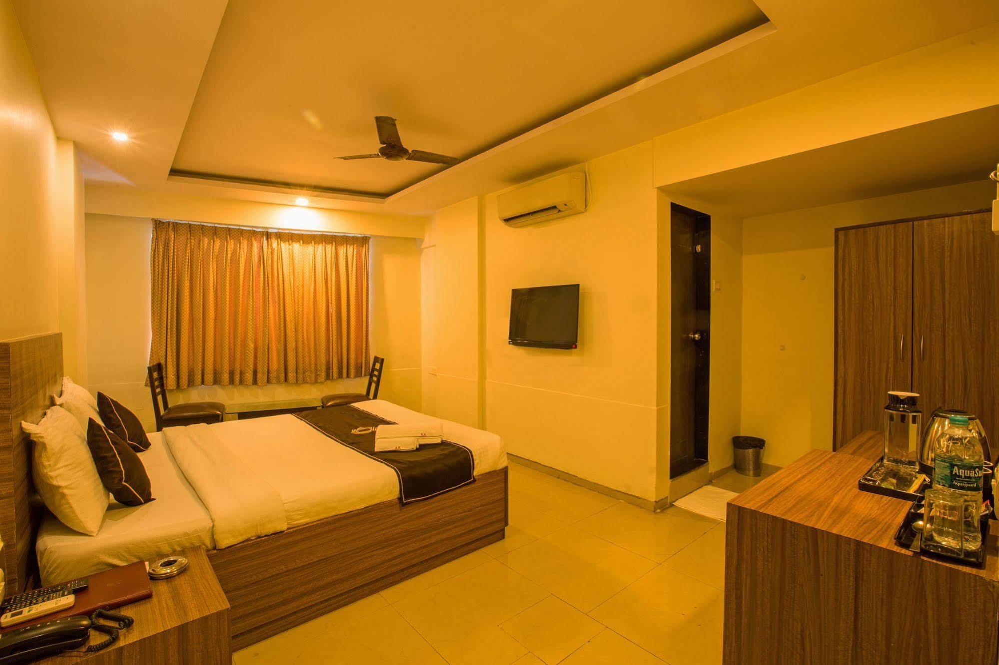 Hotel Ace Residency Mumbai Exterior photo
