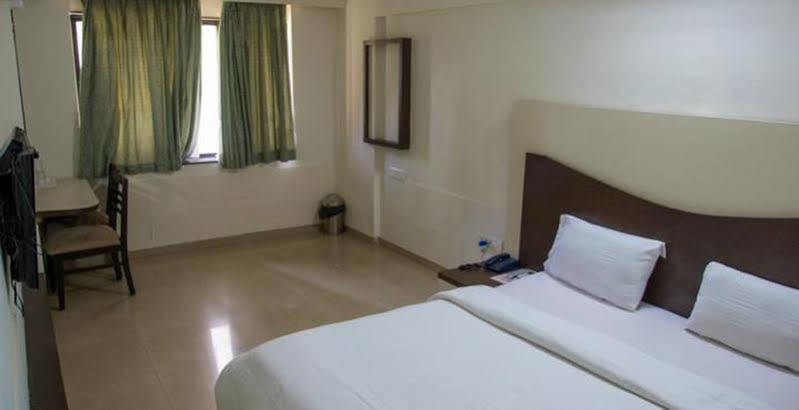 Hotel Ace Residency Mumbai Exterior photo